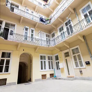 Апартаменты Apartman 4 Westend