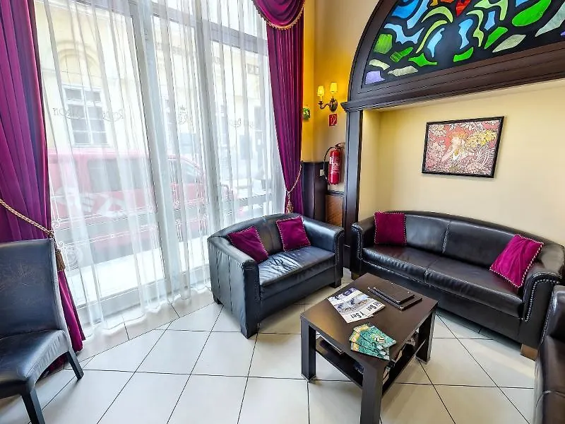 Residence Baron Budapest 4*,