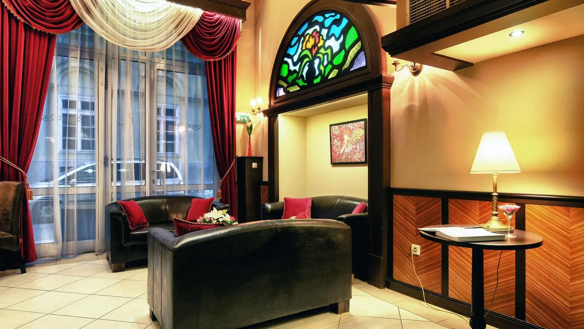 Residence Baron Budapest Hotell