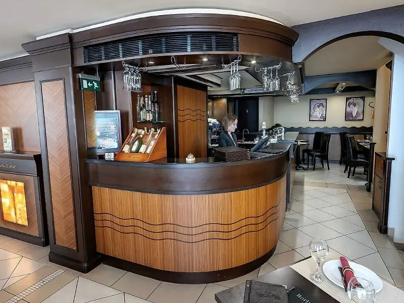 **** Hotel Residence Baron Budapest Ungarn